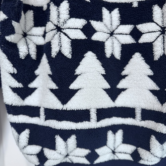 NWT Vera Bradley Jacquard Fleece Hoodie Large Nordic Forest  Sherpa Pullover - Picture 10 of 10